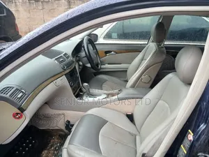 Mercedes-Benz E320 2004 Blue