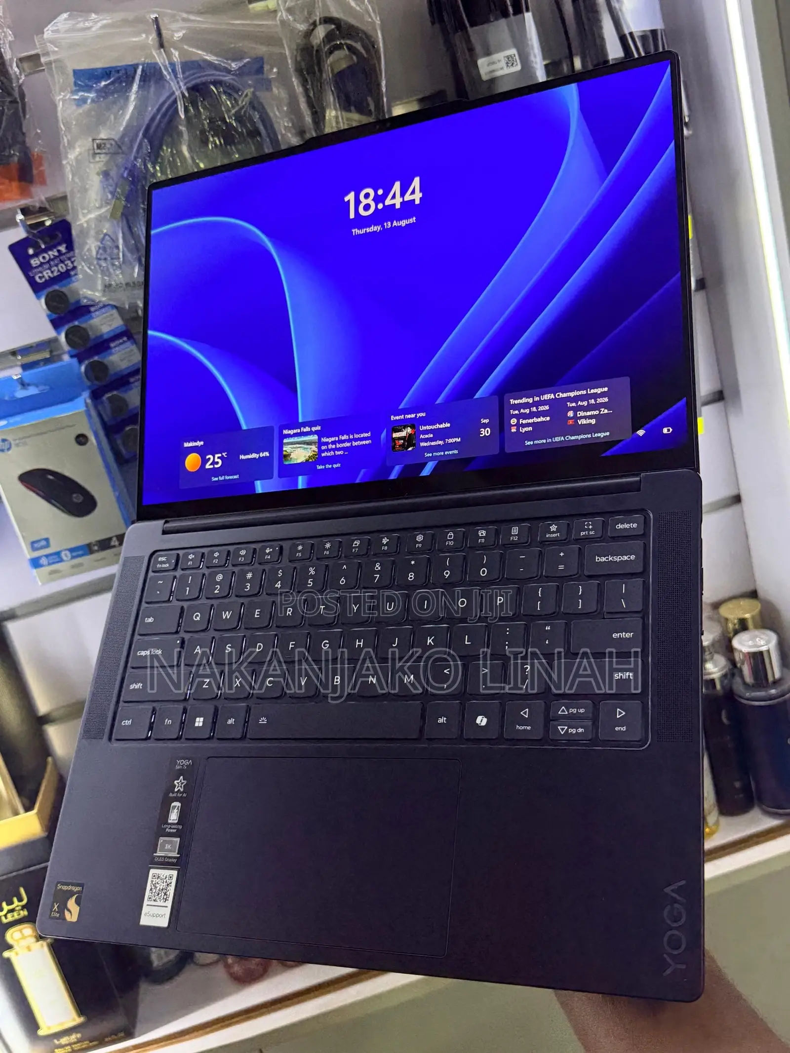 Laptop Lenovo Yoga Slim 7 16GB Intel Core Ultra 5 SSD 1T