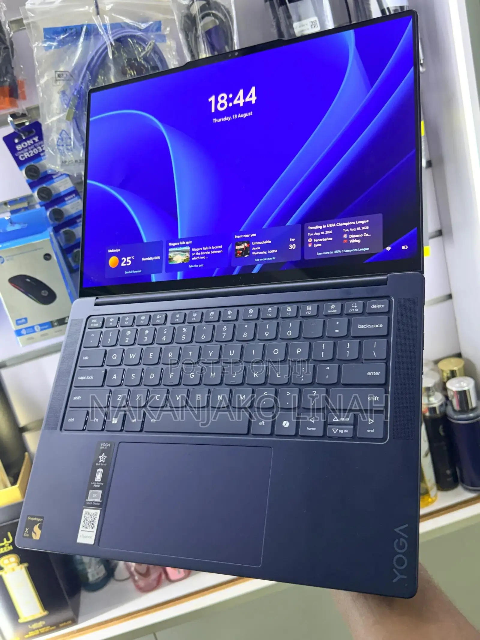 Laptop Lenovo Yoga Slim 7 16GB Intel Core Ultra 5 SSD 1T