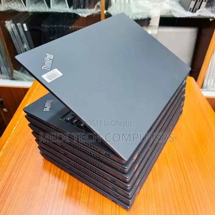 Laptop Lenovo ThinkPad T14s Gen 2 8GB Intel Core i5 SSD 256GB