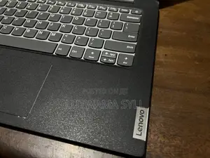 Laptop Lenovo 100e 4GB Intel Core i3 HDD 32GB