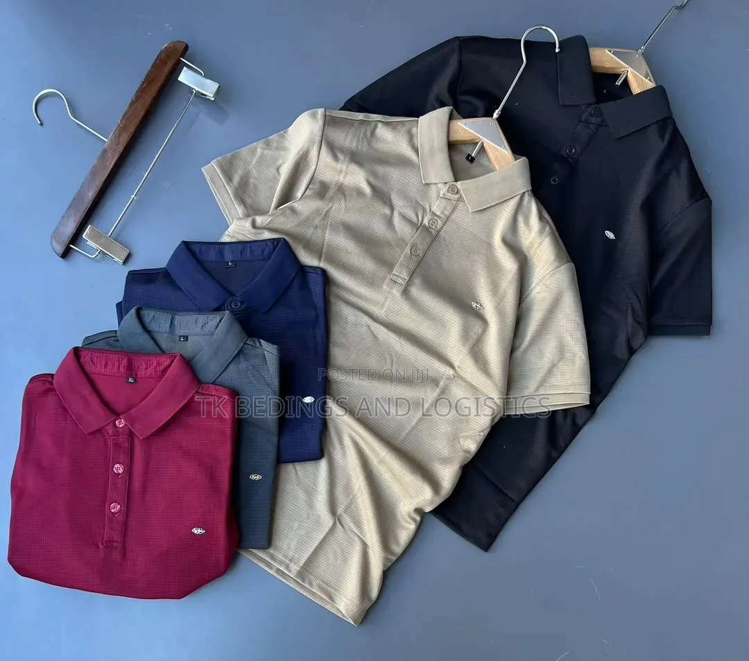 Short Selvee Button T-Shirts