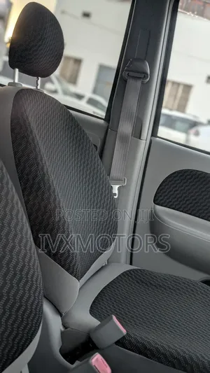 Toyota Sienta 1.5 AWD 2009 Gray