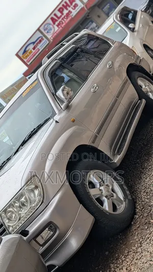 Toyota Land Cruiser 90 2002 Silver