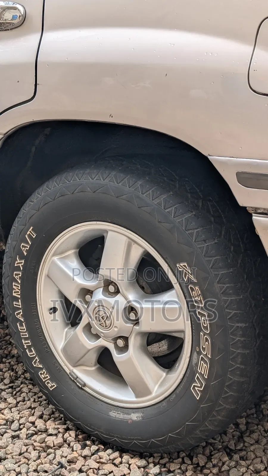 Toyota Land Cruiser 90 2002 Silver
