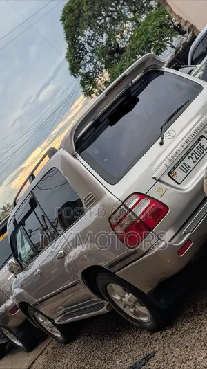 Toyota Land Cruiser 90 2002 Silver
