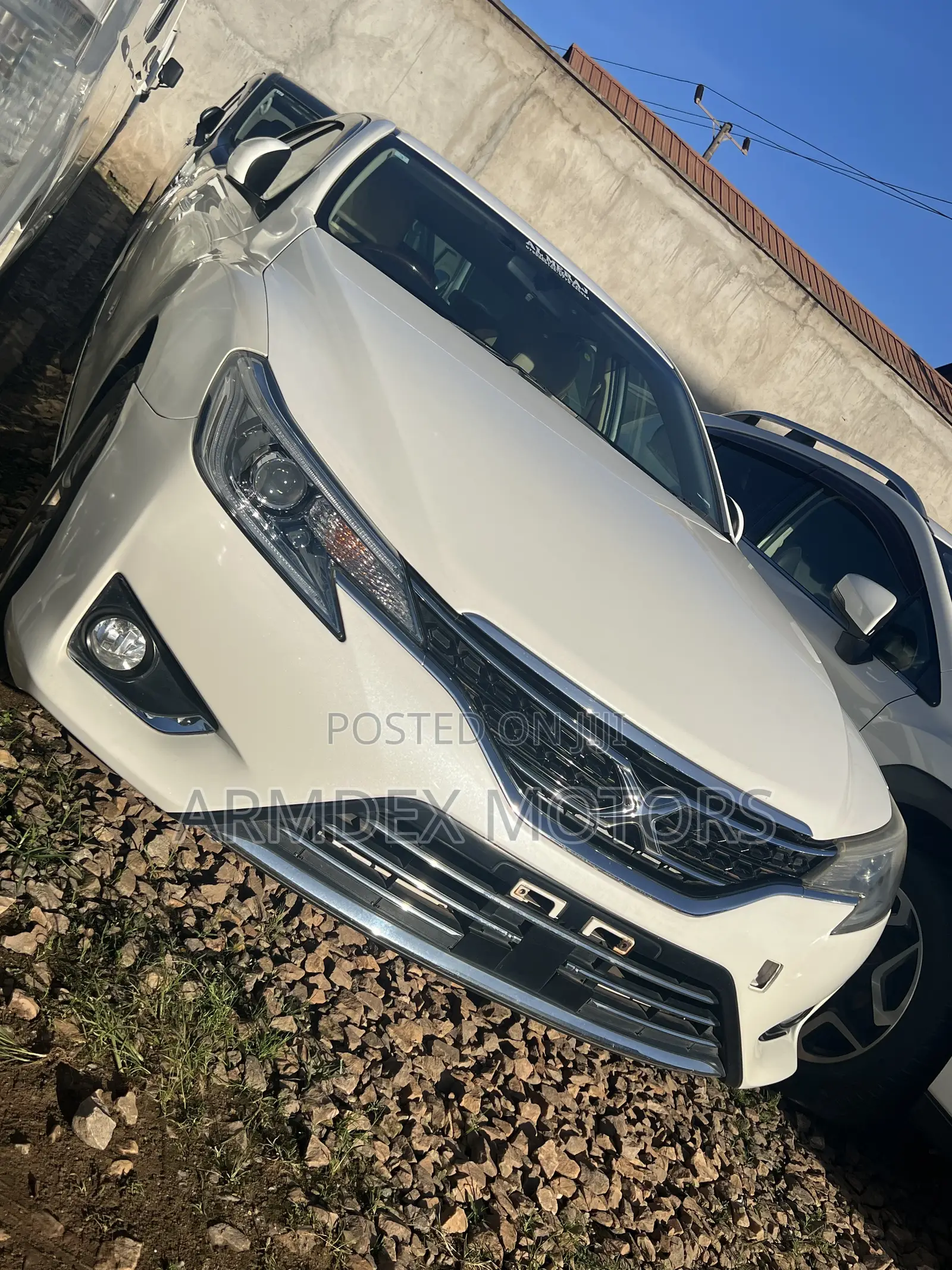 Toyota Mark X 2.5 AWD 2015 White