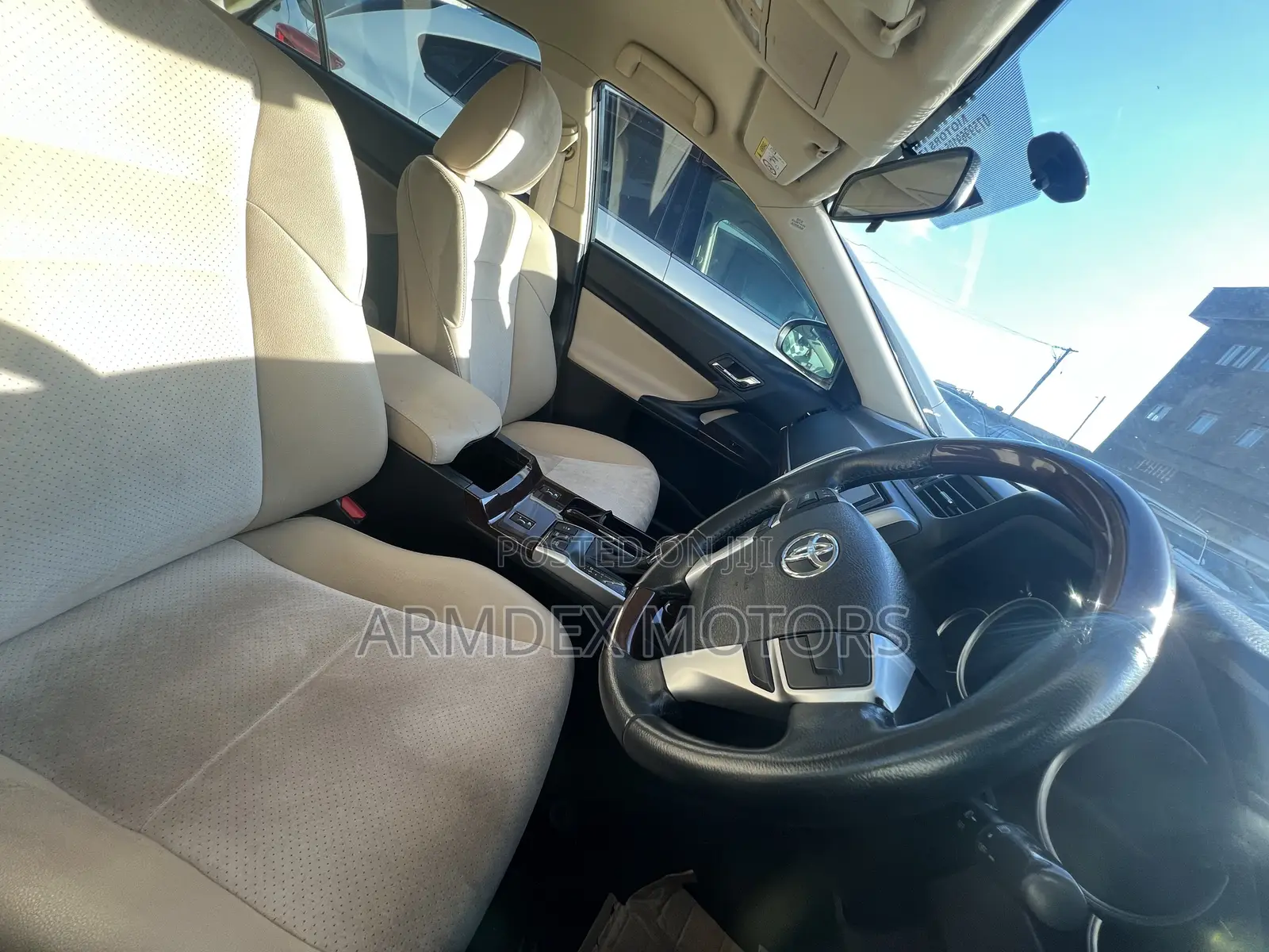 Toyota Mark X 2.5 AWD 2015 White