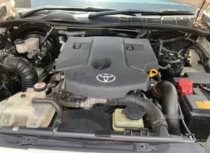 Toyota Hilux 2018 White