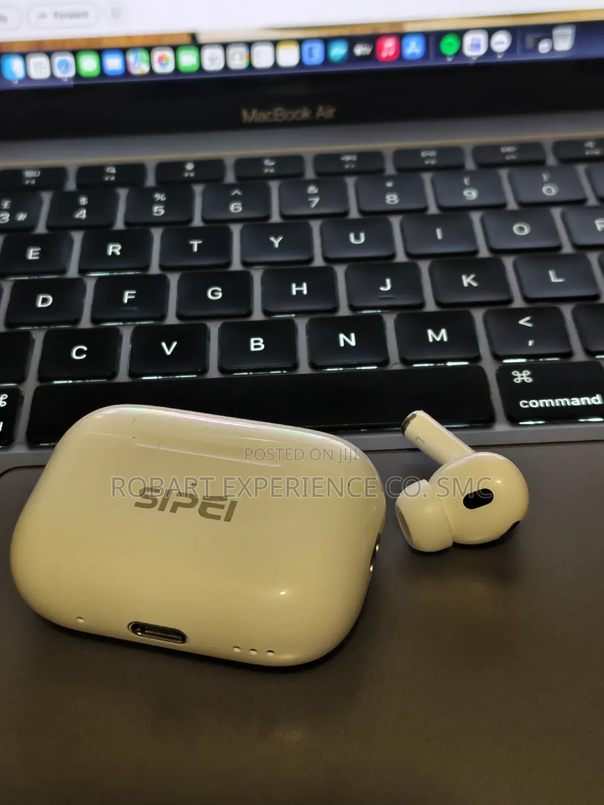 AirPods Type C