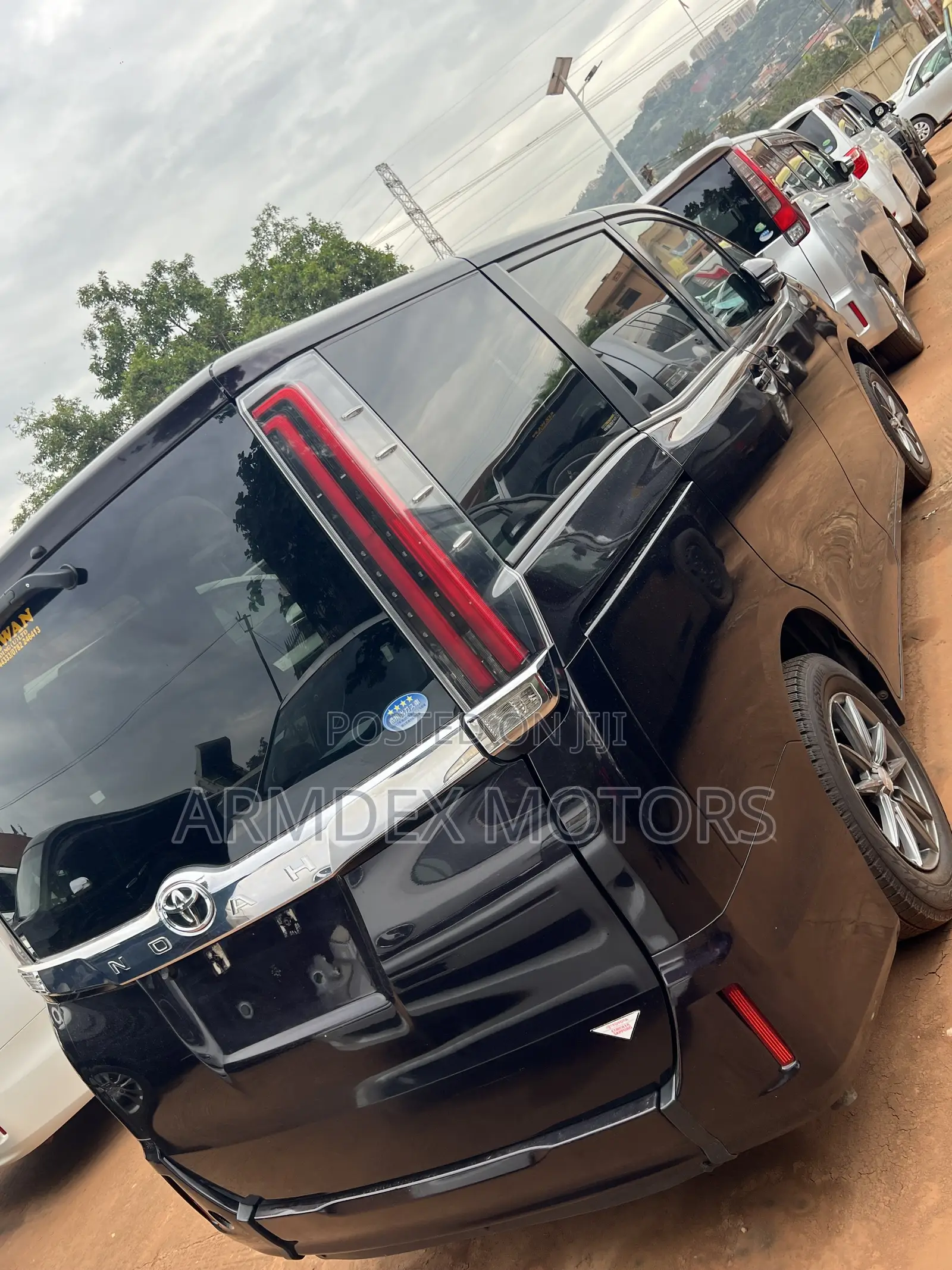 Toyota Noah 2020 Maroon