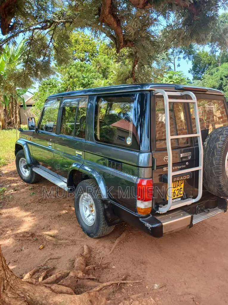 Toyota Land Cruiser Prado 1996