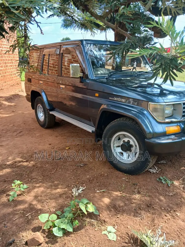 Toyota Land Cruiser Prado 1996