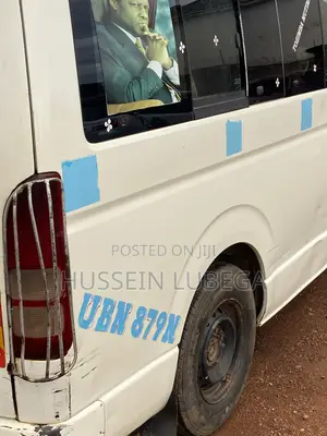 Toyota Noah 2011 White