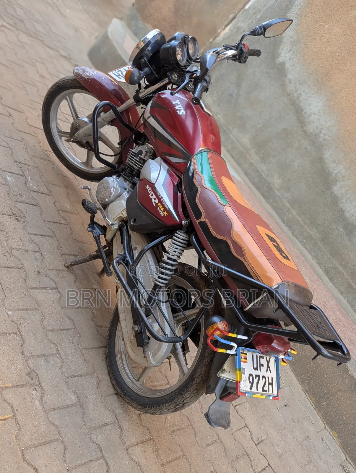 TVS HLX 125 2022 Red