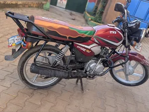 TVS HLX 125 2022 Red