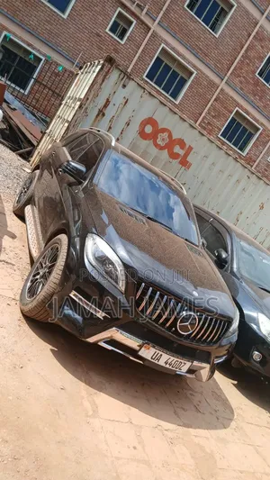Mercedes-Benz 350D 2015 Black