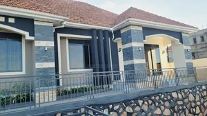 4bdrm Mansion in Bwebajja, Central Division for sale