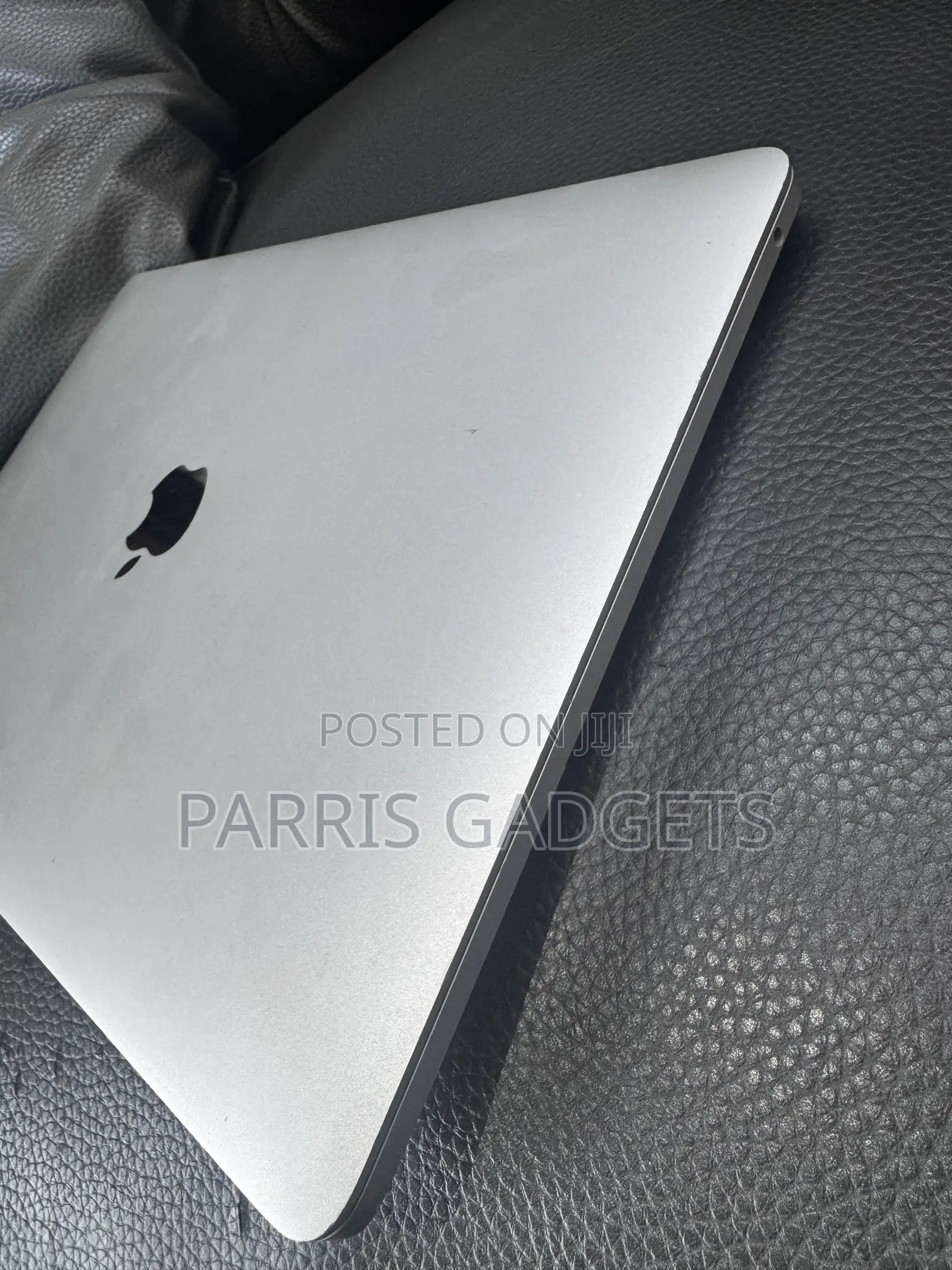 Laptop Apple MacBook Pro 2021 M1 8GB Apple M1 Pro SSD 256GB