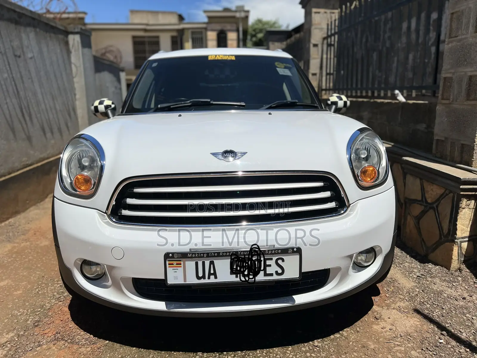Mini Cooper 2dr Convertible (1.6L 4cyl 6M) 2014 White