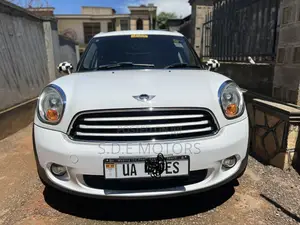 Mini Cooper 2dr Convertible (1.6L 4cyl 6M) 2014 White