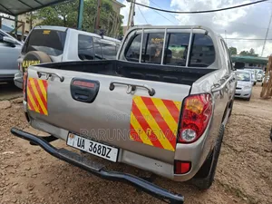 Mitsubishi L200 2007 Silver