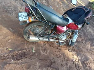 Bajaj Boxer 100 2017 Red