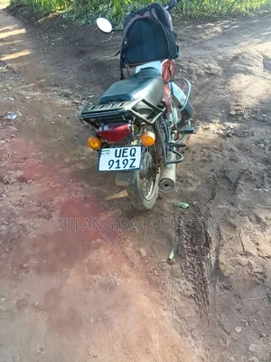 Bajaj Boxer 100 2017 Red