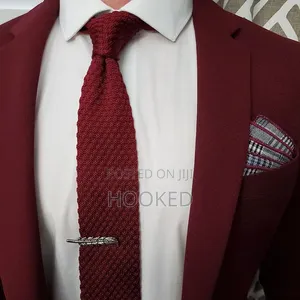 Burgundy Silk Crochet Necktie in 2ndhand.