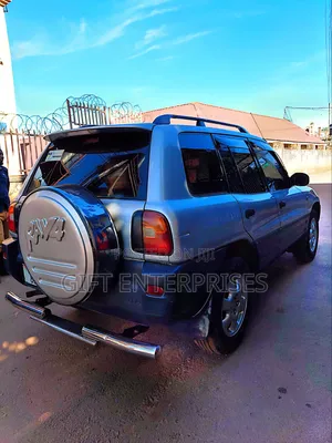 Toyota RAV4 1999 Silver