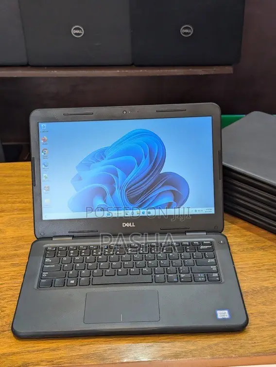 Laptop Dell Latitude 3310 4GB Intel Core i3 SSD 128GB