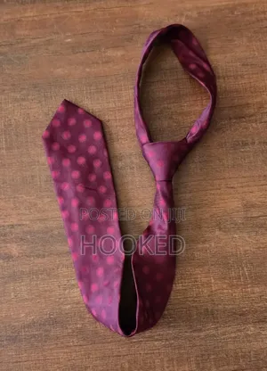 Silky Red on Burgundy Polkdot Tie in 2ndhand.