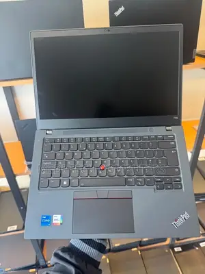 Laptop Lenovo ThinkPad T14s Gen 2 8GB Intel Core i5 SSD 256GB
