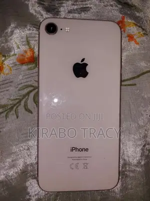 Apple iPhone 8 64 GB Gold