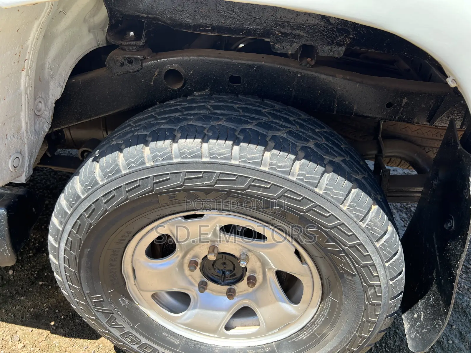 Toyota Hilux 1999 White