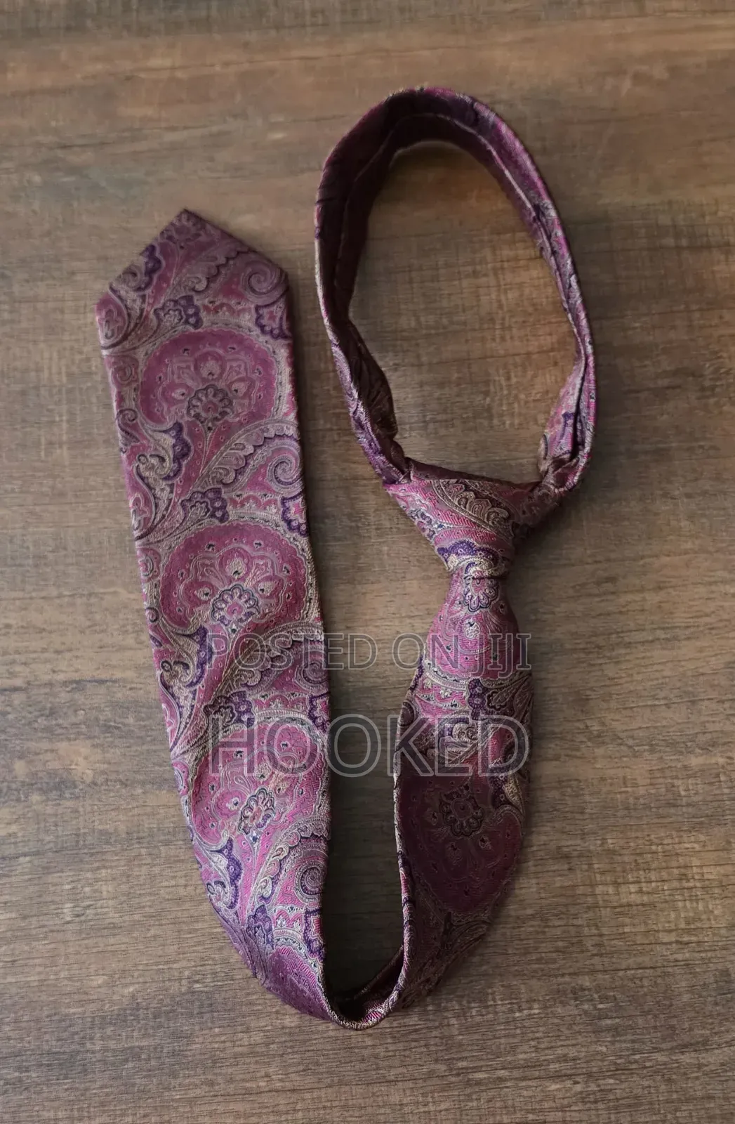 Print Foward Silk Ties in 2ndhand.
