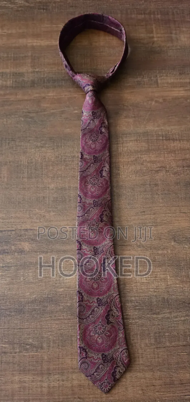 Print Foward Silk Ties in 2ndhand.