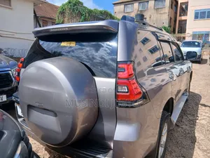 Toyota Land Cruiser Prado 2016 Gold