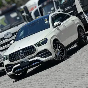 Mercedes-Benz GLE-Class GLE 400d 4MATIC 2020 White
