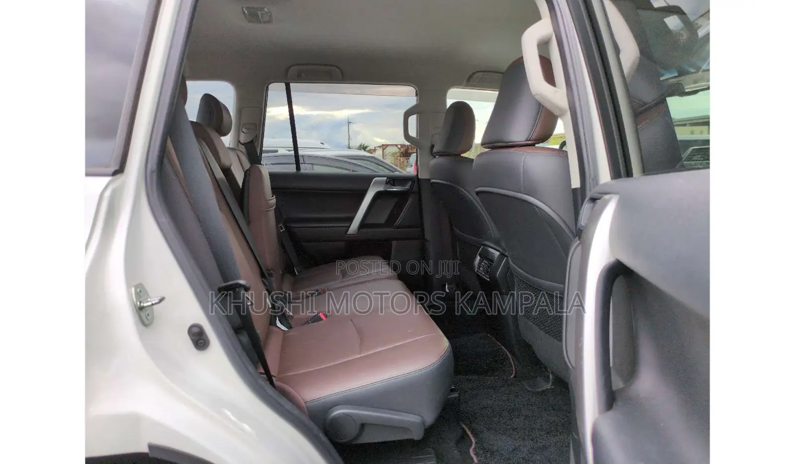 Toyota Land Cruiser 2012 Pearl