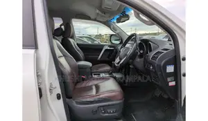 Toyota Land Cruiser 2012 Pearl