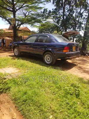 Toyota Corsa 2000 Blue