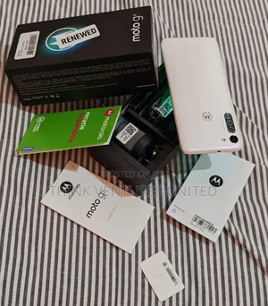 Motorola Moto G8 64 GB White