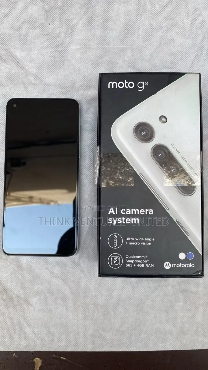 Motorola Moto G8 64 GB White