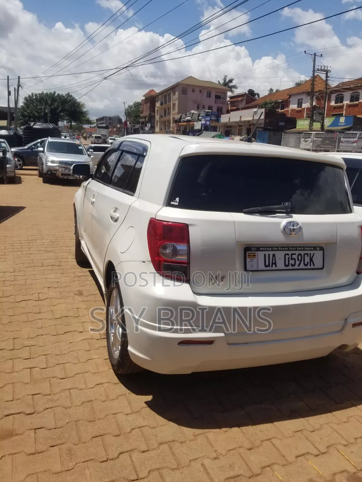 Toyota IST 2009 White