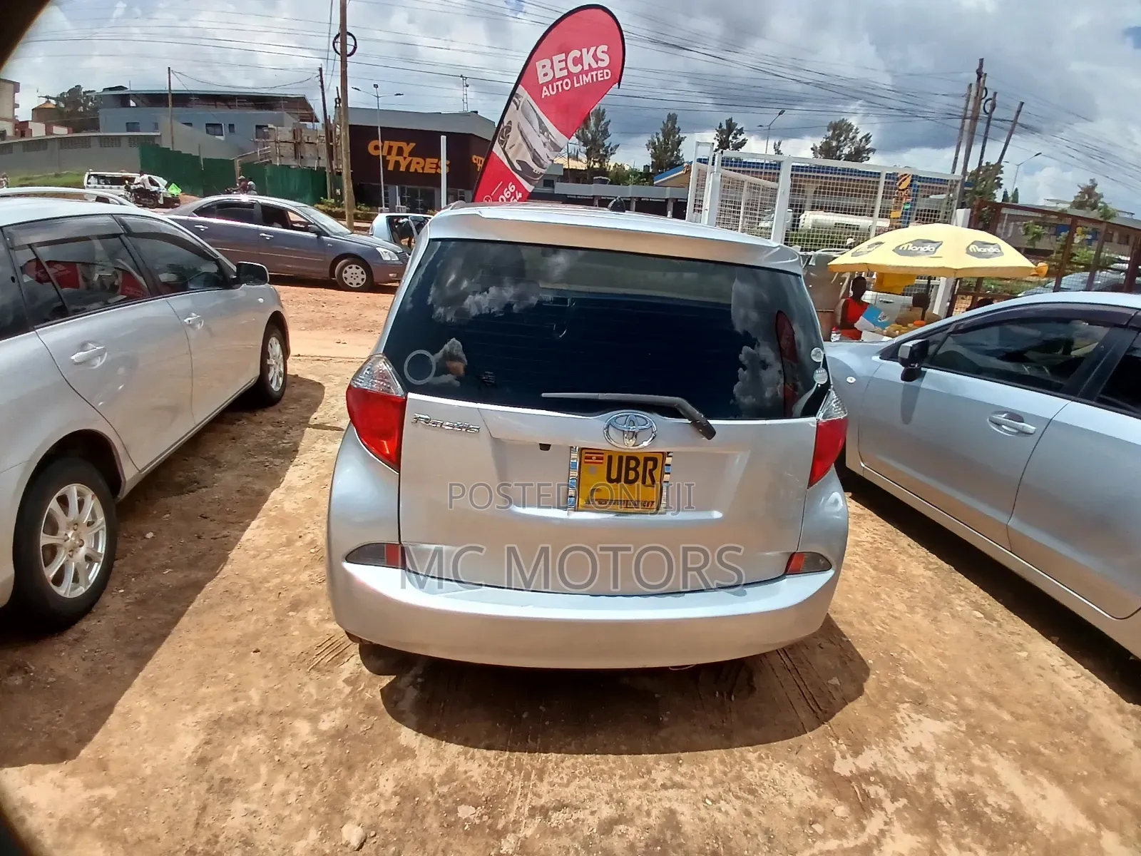 Toyota Wish 2011 Silver