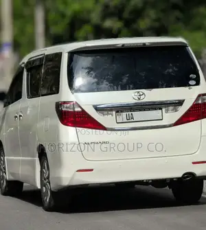 Toyota Alphard 2011 White