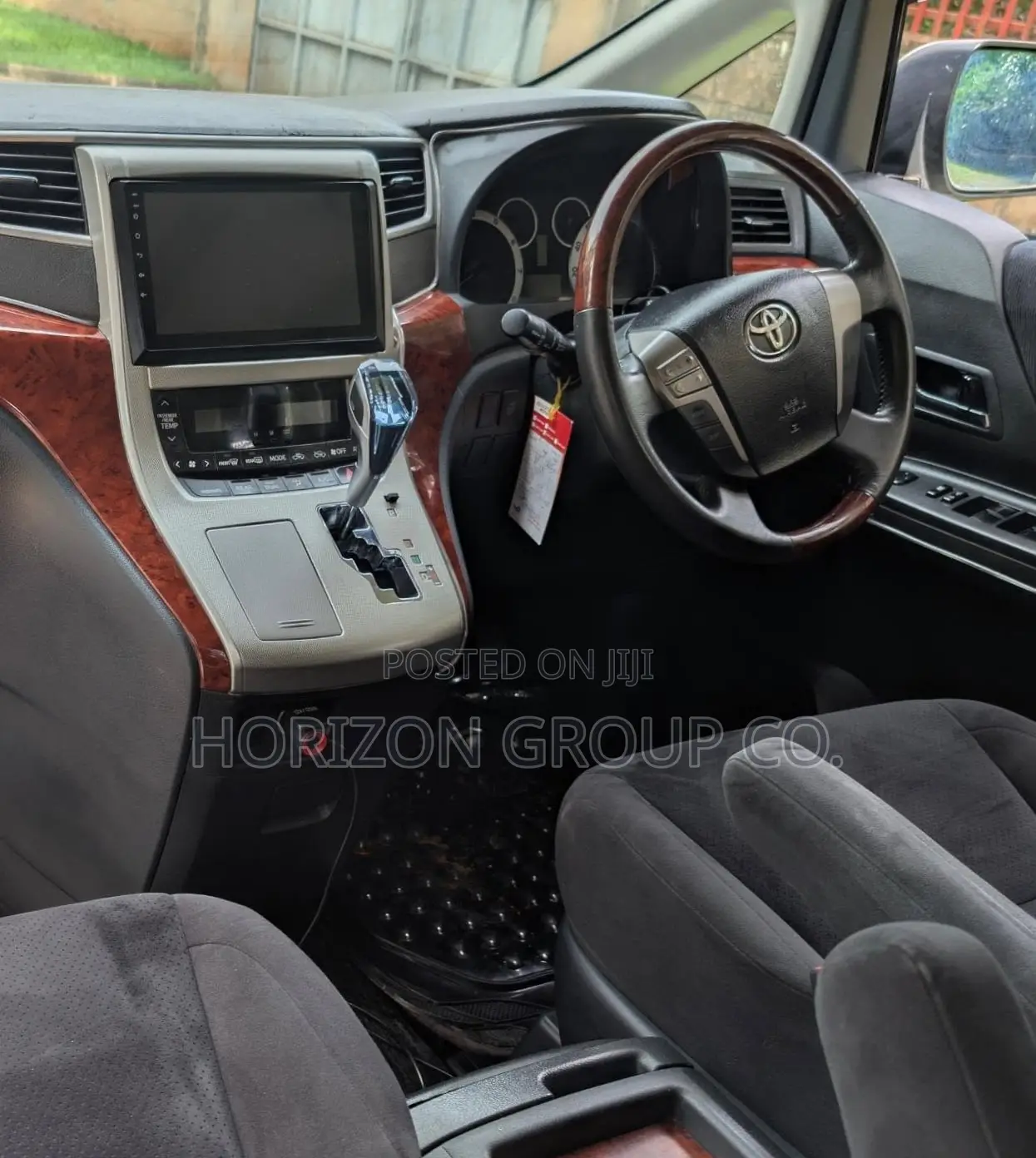 Toyota Alphard 2011 White
