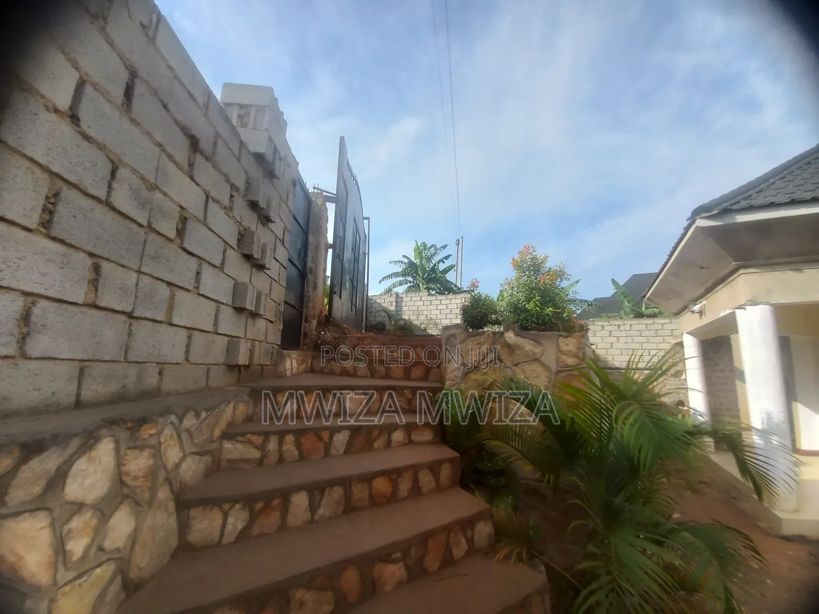 3bdrm House in Kabubu, Nangabo for sale
