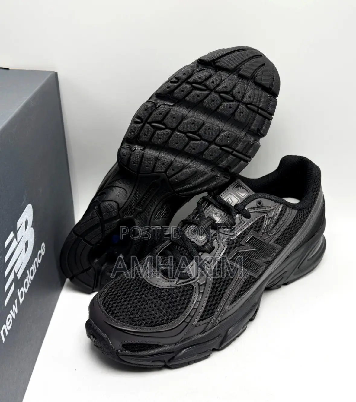 New Balance 740v2 Tripple Black Sneakers in Stock